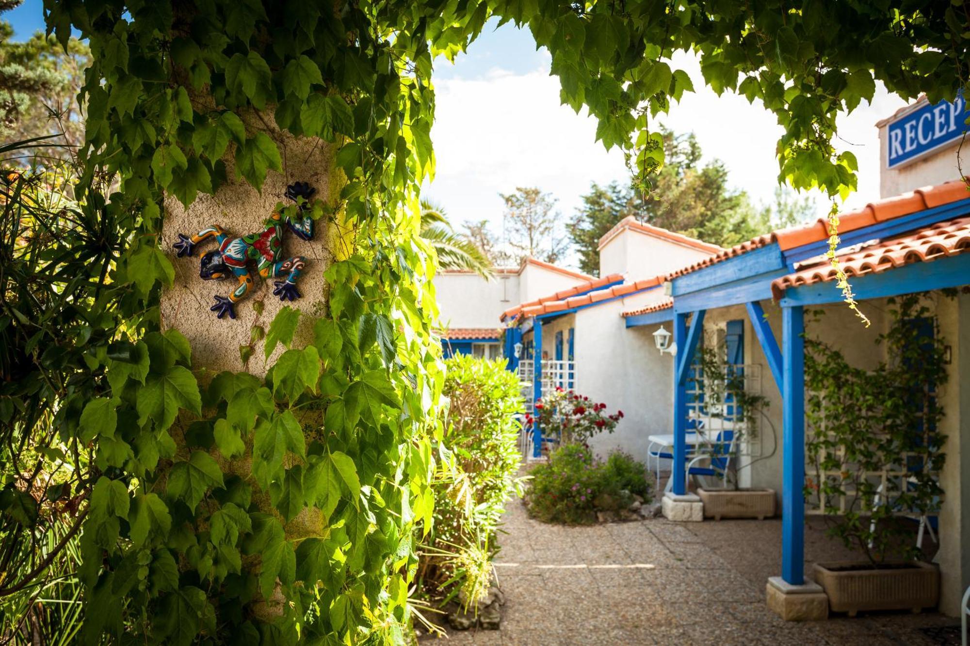 Hotel Des 4 Vents "Esprit Camargue" Aigues-Mortes Zewnętrze zdjęcie